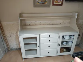 Mueble vitrina madera pintada 4 cajones