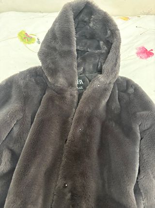 Abrigo pelo niña Zara T.10 (140cm)