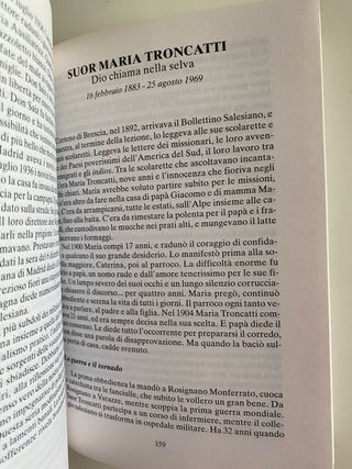 Libro famiglia salesiana famiglia dei santi