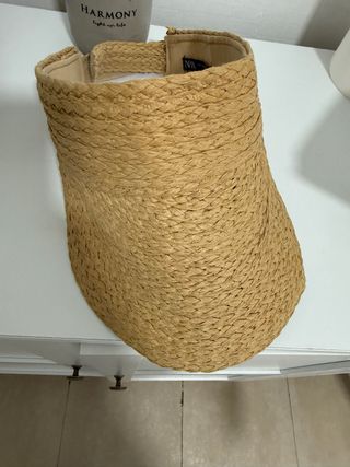 Visera de playa ZARA beige