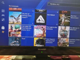 PS4 500GB con +de 25 Juegos Físicos y Digitales