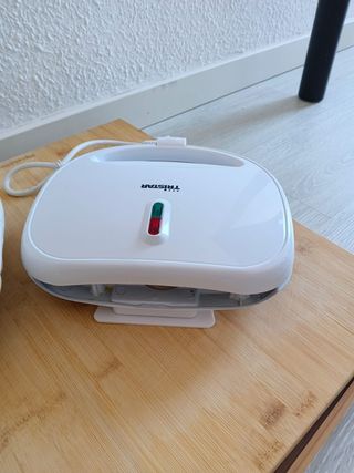 Sandwichera Tristar 750W SA-3052