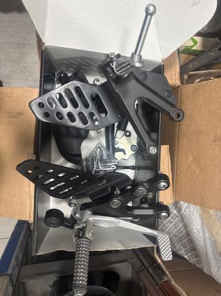Estriberas Yamaha R6 2020