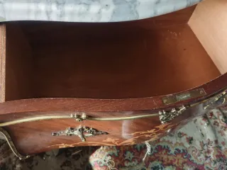 Cómoda Luis XIX mármol y madera