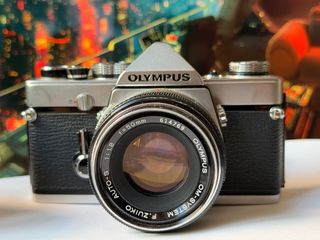 Olympus OM1 Cámara Analógica Plata