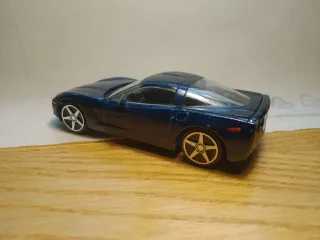 Lote 2 Miniaturas Bburago 1/43