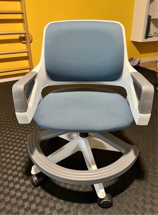 Silla ergonómica infantil ajustable