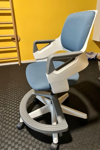 Silla ergonómica infantil ajustable