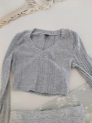 Conjunto falda y jersey gris