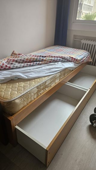 Cama individual con cajones