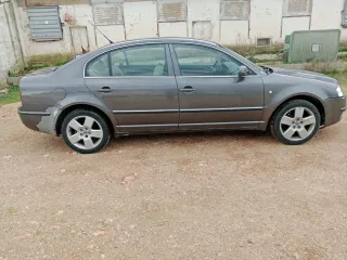 Skoda Superb 2.5 TDI 6V · ITV hasta 2027 ·