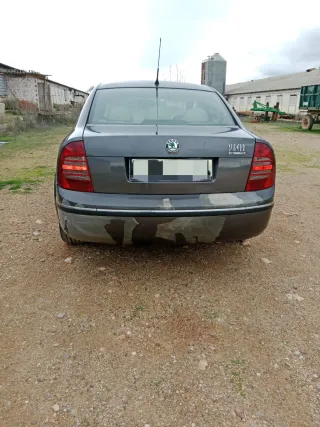 Skoda Superb 2.5 TDI 6V · ITV hasta 2027 ·