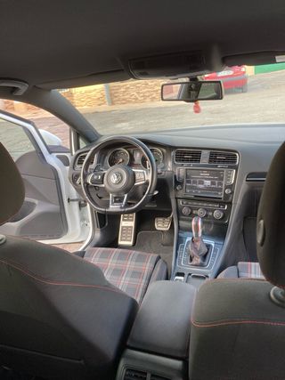 Volkswagen Golf 2014