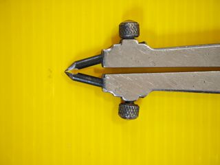 Compás técnico profesional de precisión