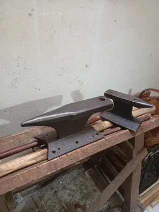 Antiguos Yunques de Herrero