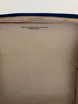 Máquina de escribir Olivetti Lettera 32