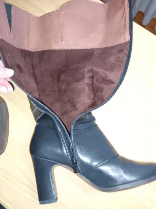 Botas altas piel negras talla 40