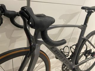 Bicicleta Carretera Lobito Gris