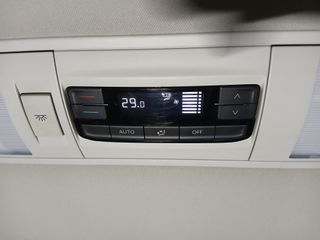 VOLKSWAGEN CARAVELLE CORTA KOMBI 2.0 TDI 110 CV