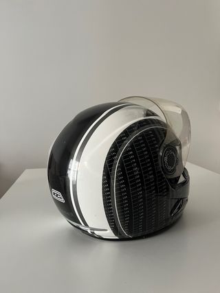 Dos cascos integrales de moto talla XS