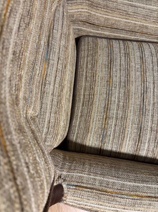 Sillón tela y patas madera