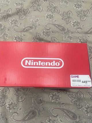 Nintendo Switch + Mario Kart 8 Deluxe