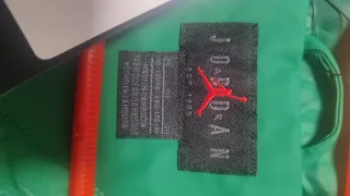 Chubasquero niño Jordan verde