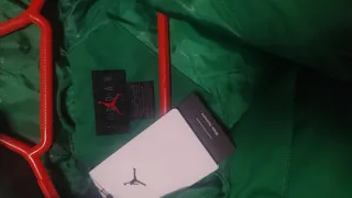 Chubasquero niño Jordan verde