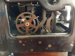 Máquina de escribir Underwood antigua