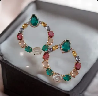 Pendientes Aro Multicolor con Piedras Verdes