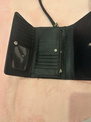 Carteira preta com alça