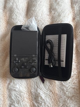 Consola de juegos retro negra