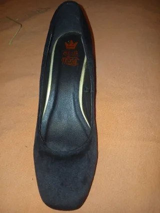 Zapatos de tacón negros talla 39