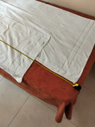 2 Toallas Blancas (1 Grande, 1 Pequeña) algodón