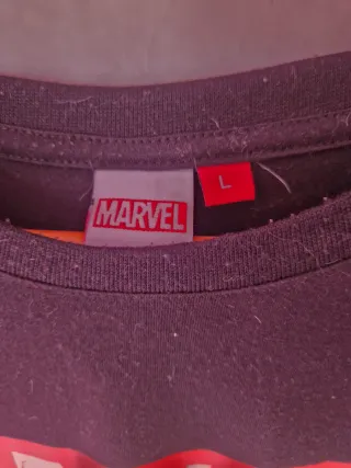 Camiseta Marvel Negra Talla L