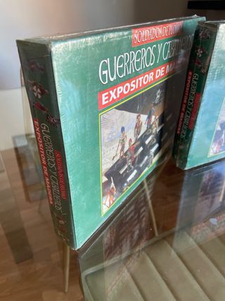 Espositori in legno per soldatini di piombo