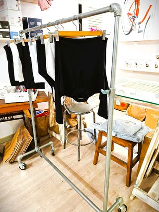 Burros metálicos para ropa