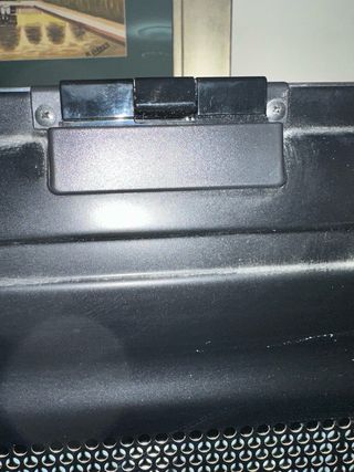 Panasonic TX-P65VT60E. Pantalla Rota en traslado.