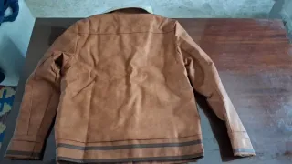 Cazadora Carhartt tipo piel forrada