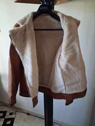 Cazadora Carhartt tipo piel forrada