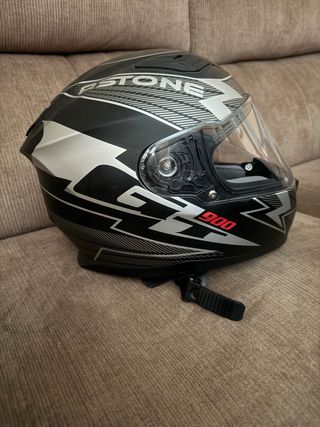 Casco Astone 900 Negro/Plata