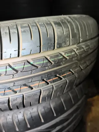 Neumático nuevo marca BRIDGESTONE