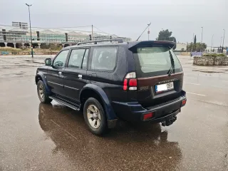 Mitsubishi Montero 2004