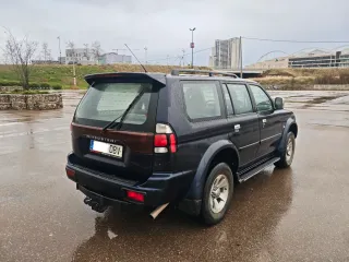 Mitsubishi Montero 2004