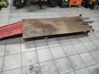 Elevador de motos banco de trabajo