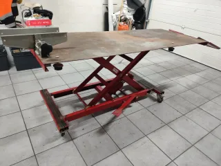 Elevador de motos banco de trabajo