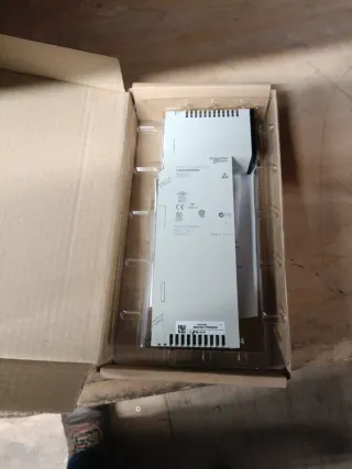 Tarjeta Analógica Schneider Electric 140ACI03000