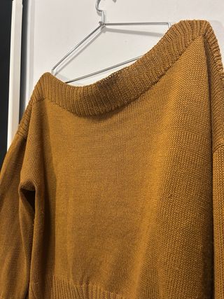 Jersey marrón escote barco