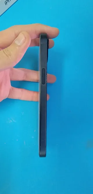 iPhone 13 128GB Meia-Noite Usado