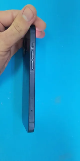 iPhone 13 128GB Meia-Noite Usado